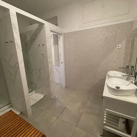 Homestay Double With Shared Bathroom