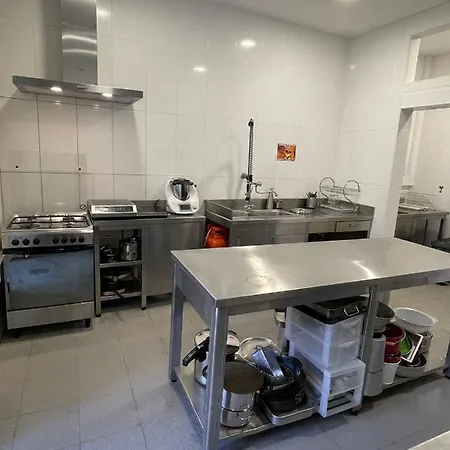 Double With Shared Bathroom *