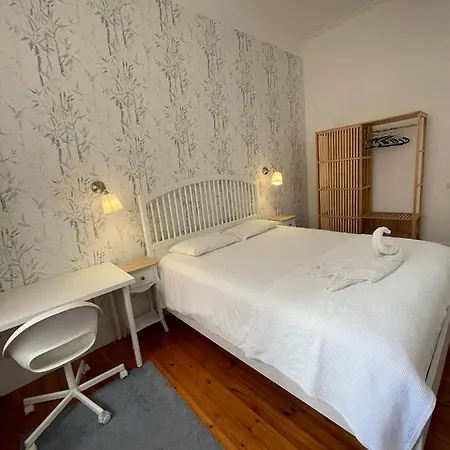 Double With Shared Bathroom Homestay *